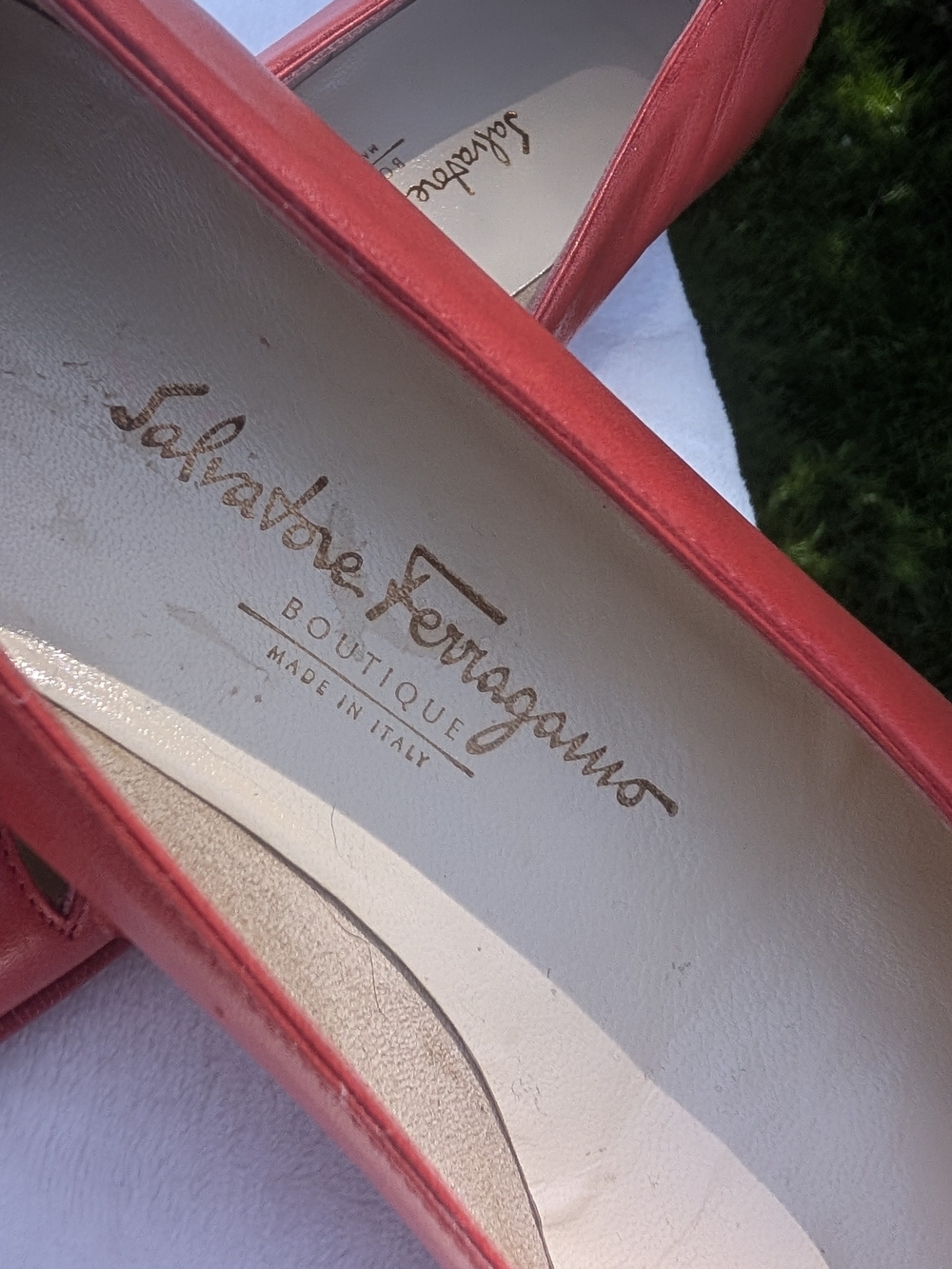 Salvatore Ferragamo Red Bow-Accent Women's Flats Made In Italy Sz 9 - Picture 2 of 16